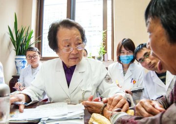 60年前，来自建德的护士葛琳仪考入上海中医学院 专访“浙江优秀中青年中医师推选活动”评